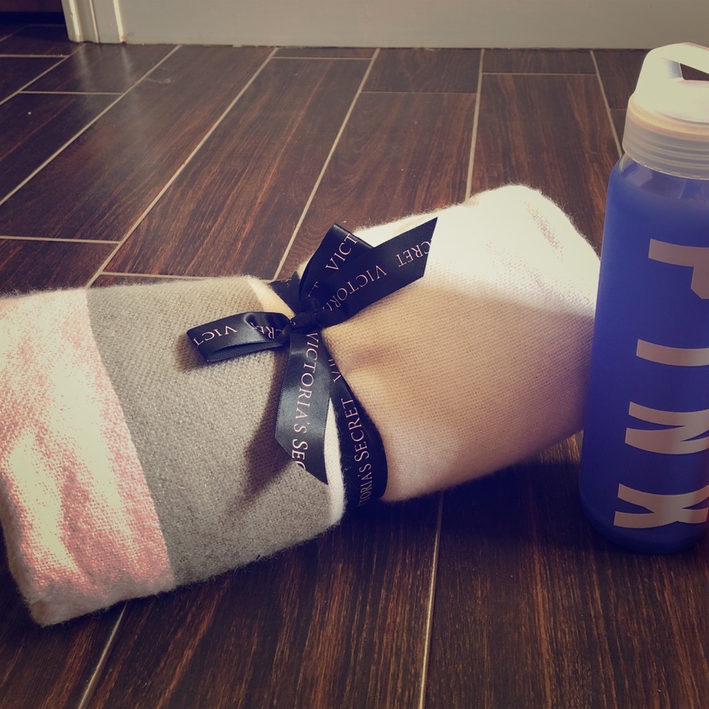 Victoria secret blanket